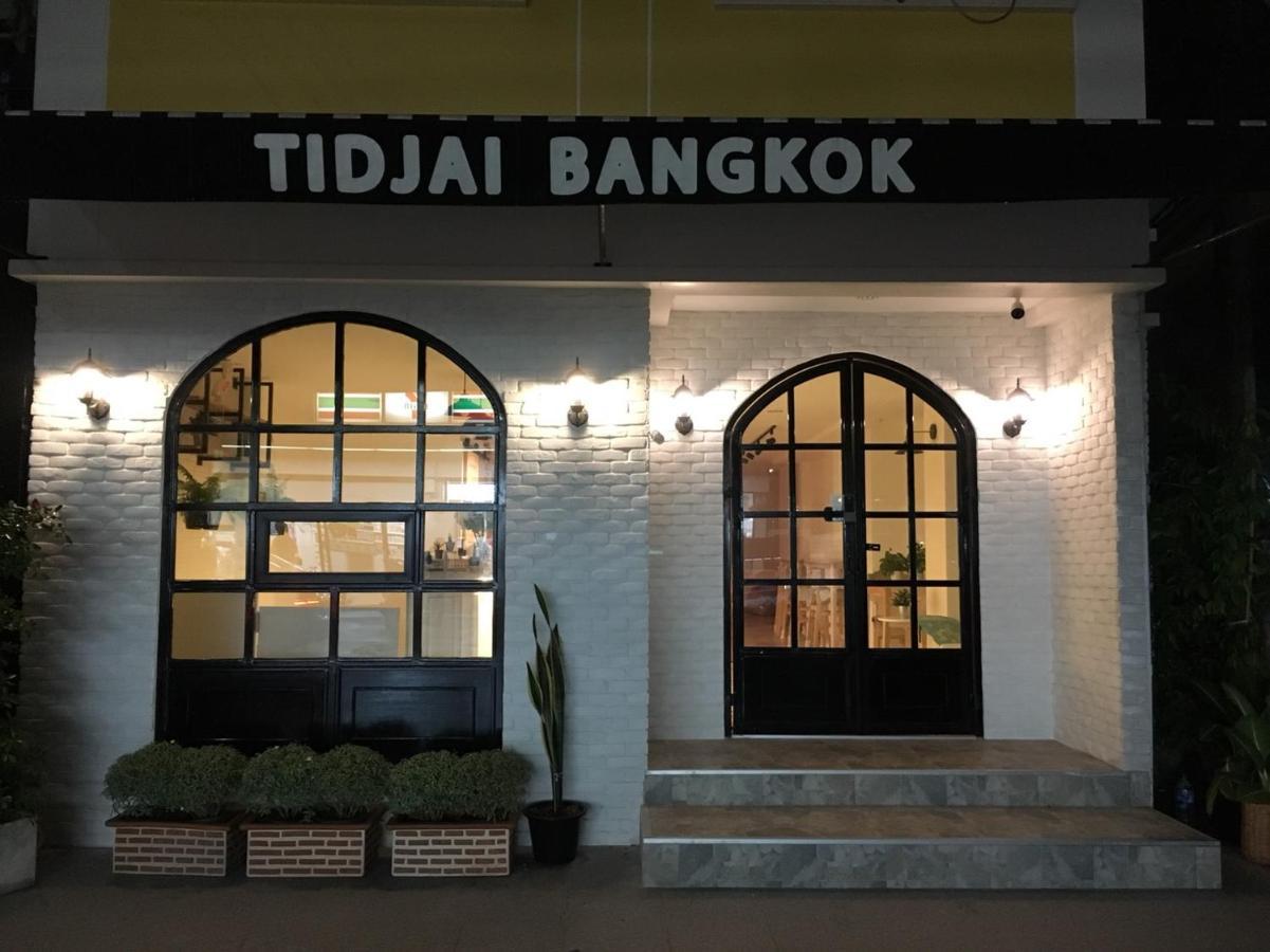 Tidjai Bangkok Hostel Exterior photo