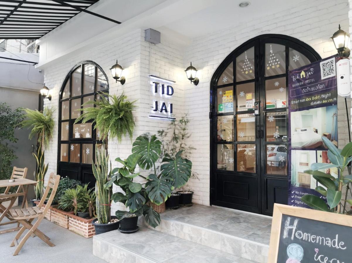 Tidjai Bangkok Hostel Exterior photo